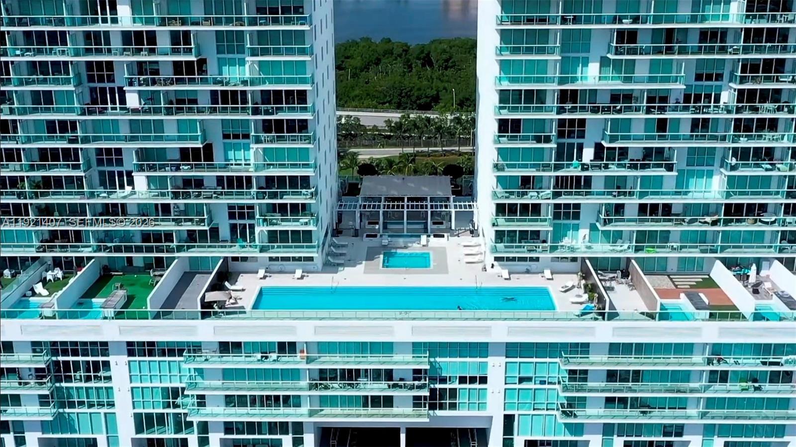 400 Sunny Isles Blvd #1519, Sunny Isles Beach FL 33160