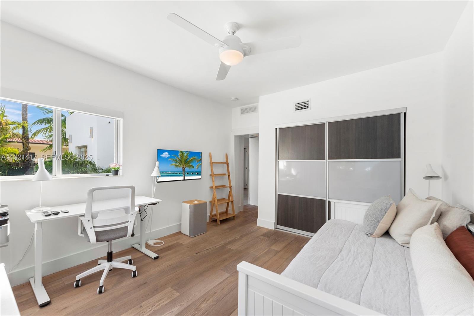 970 S Shore Dr, Miami Beach FL 33141