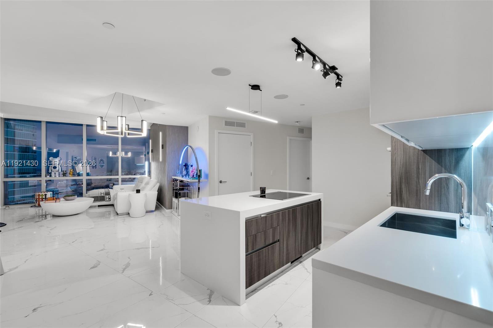 851 NE 1st Ave #4009, Miami FL 33132