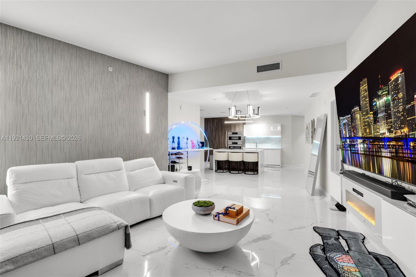 851 NE 1st Ave #4009, Miami FL 33132