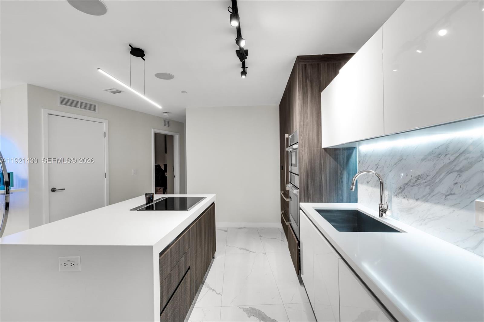 851 NE 1st Ave #4009, Miami FL 33132