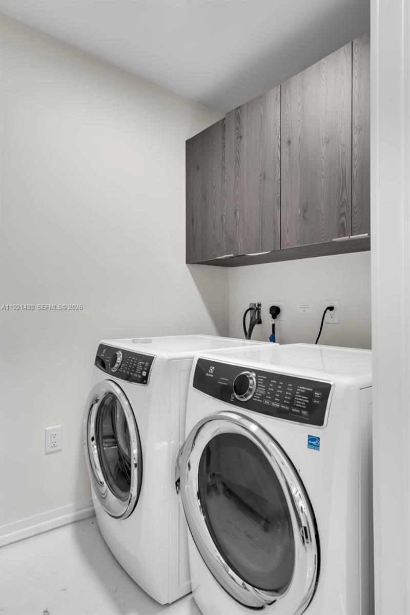 851 NE 1st Ave #4009, Miami FL 33132