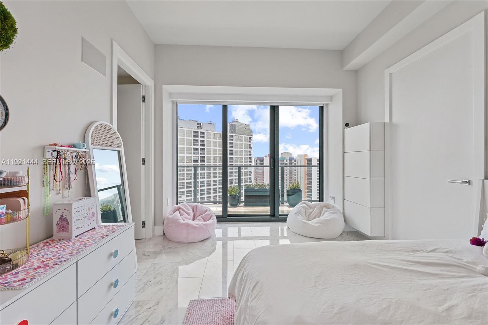 1451 Brickell Ave #2802, Miami FL 33131