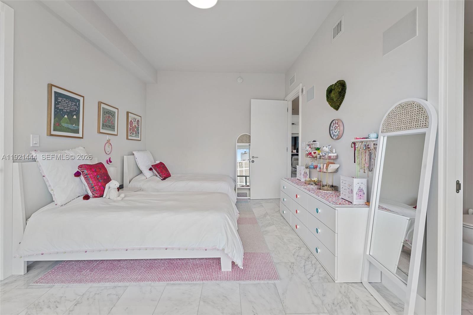 1451 Brickell Ave #2802, Miami FL 33131
