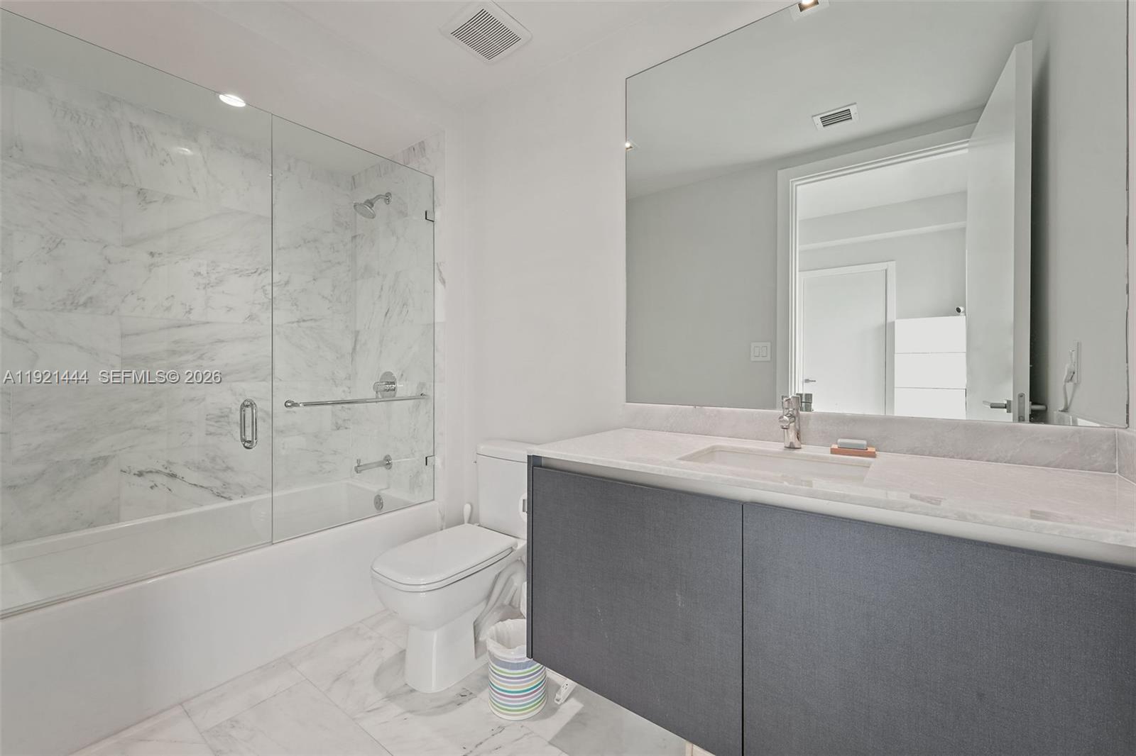 1451 Brickell Ave #2802, Miami FL 33131
