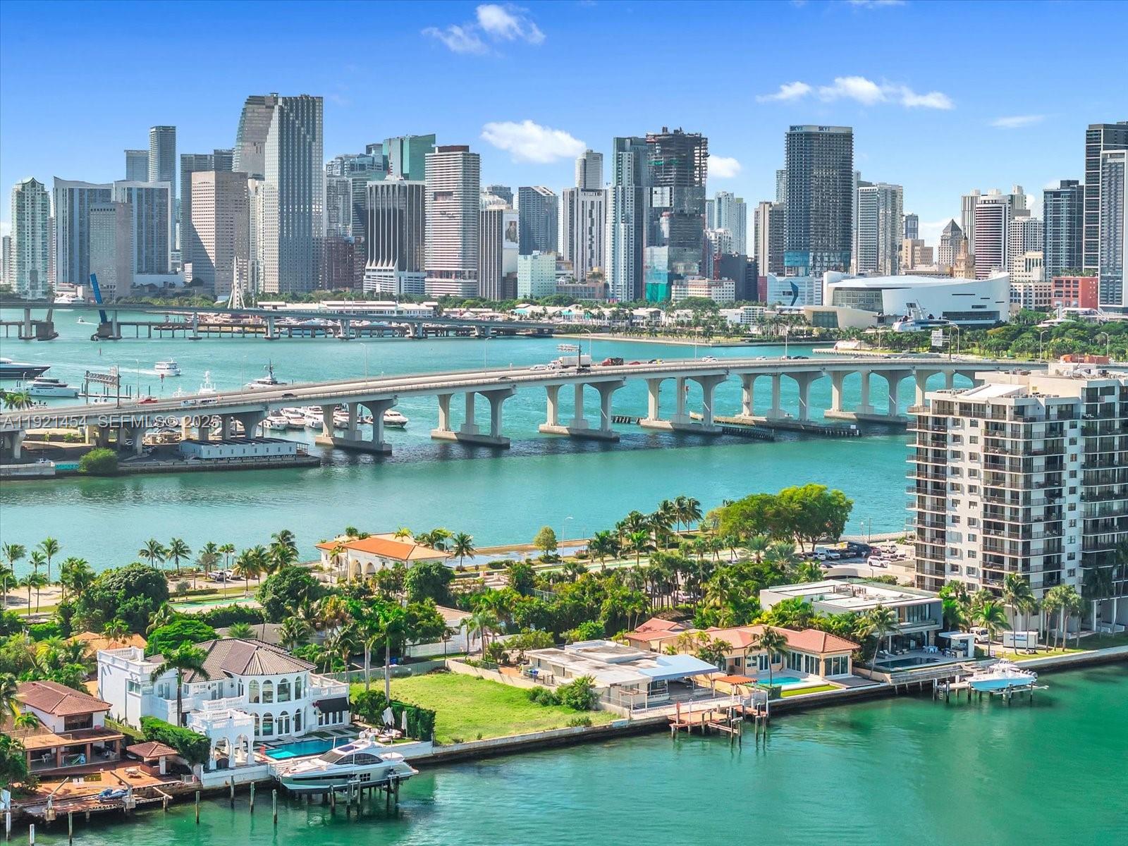 Miami FL 33139 - A11921454