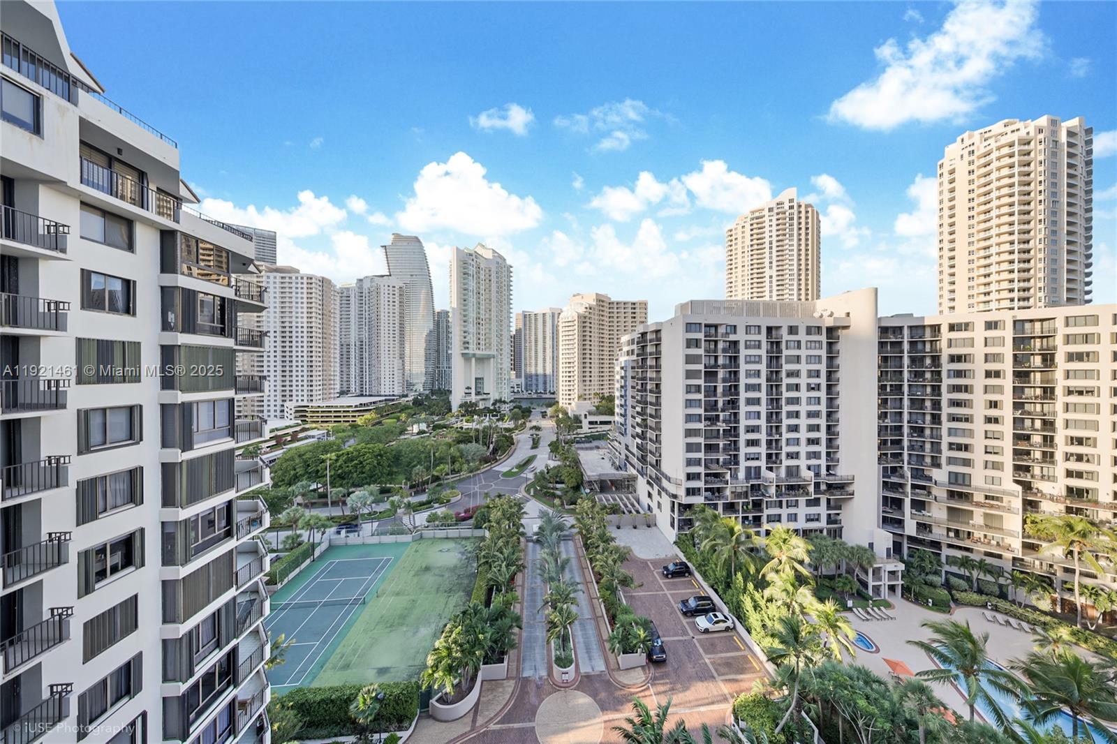 520 Brickell Key Dr #A1510, Miami FL 33131