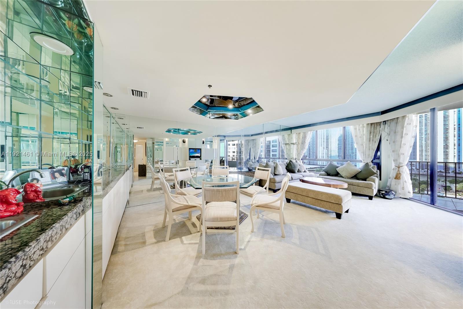 520 Brickell Key Dr #A1510, Miami FL 33131