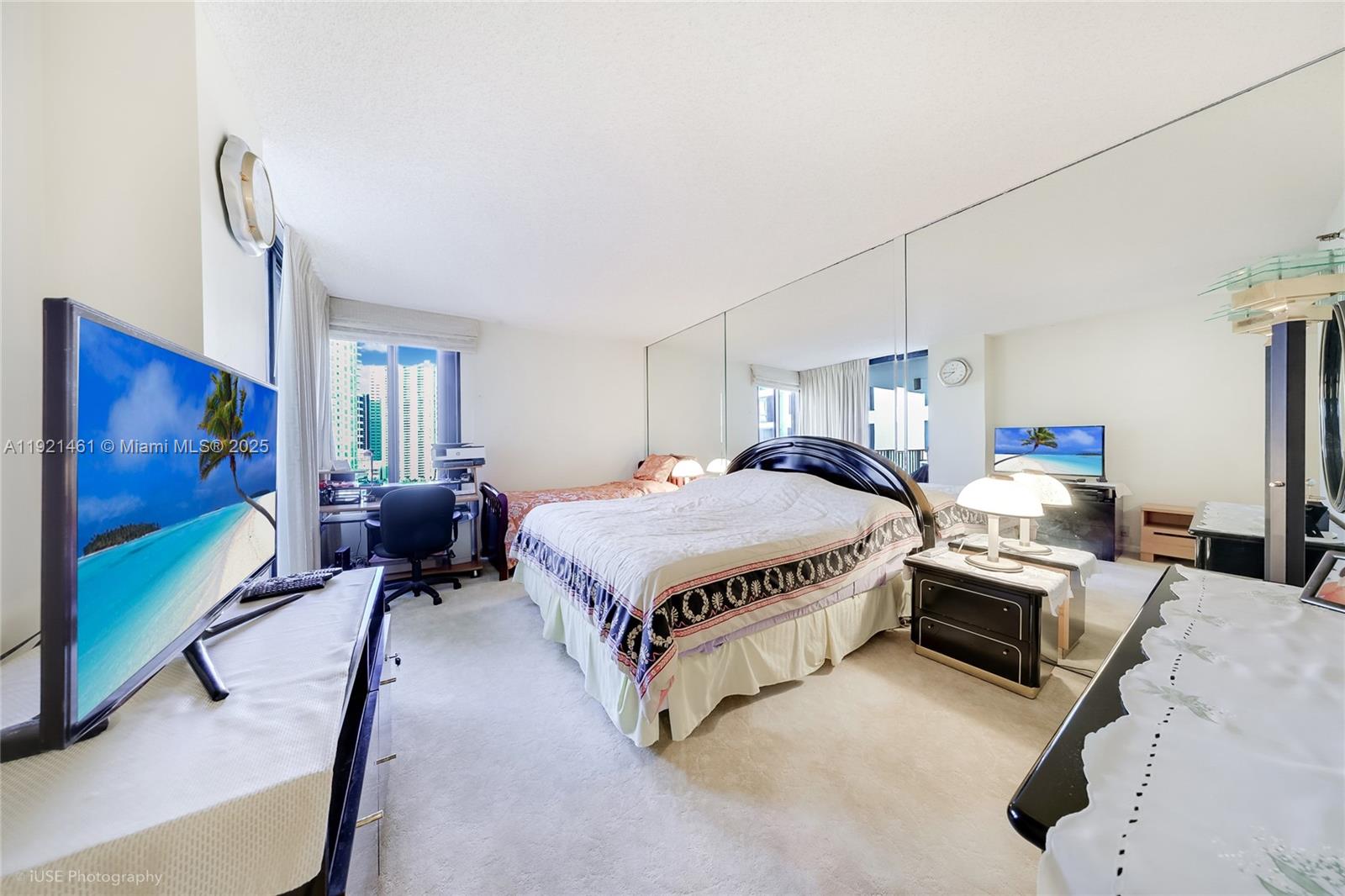520 Brickell Key Dr #A1510, Miami FL 33131