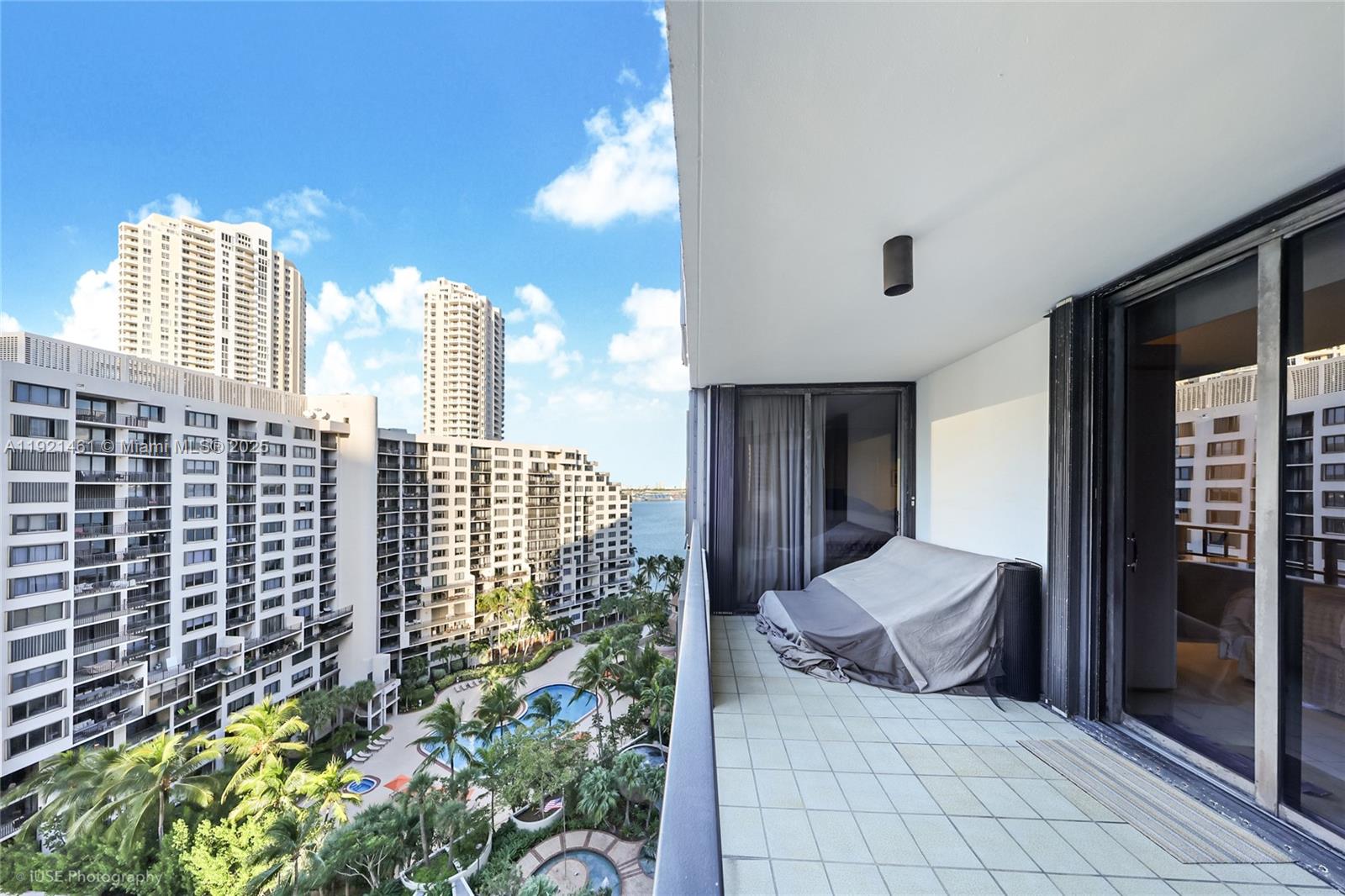520 Brickell Key Dr #A1510, Miami FL 33131