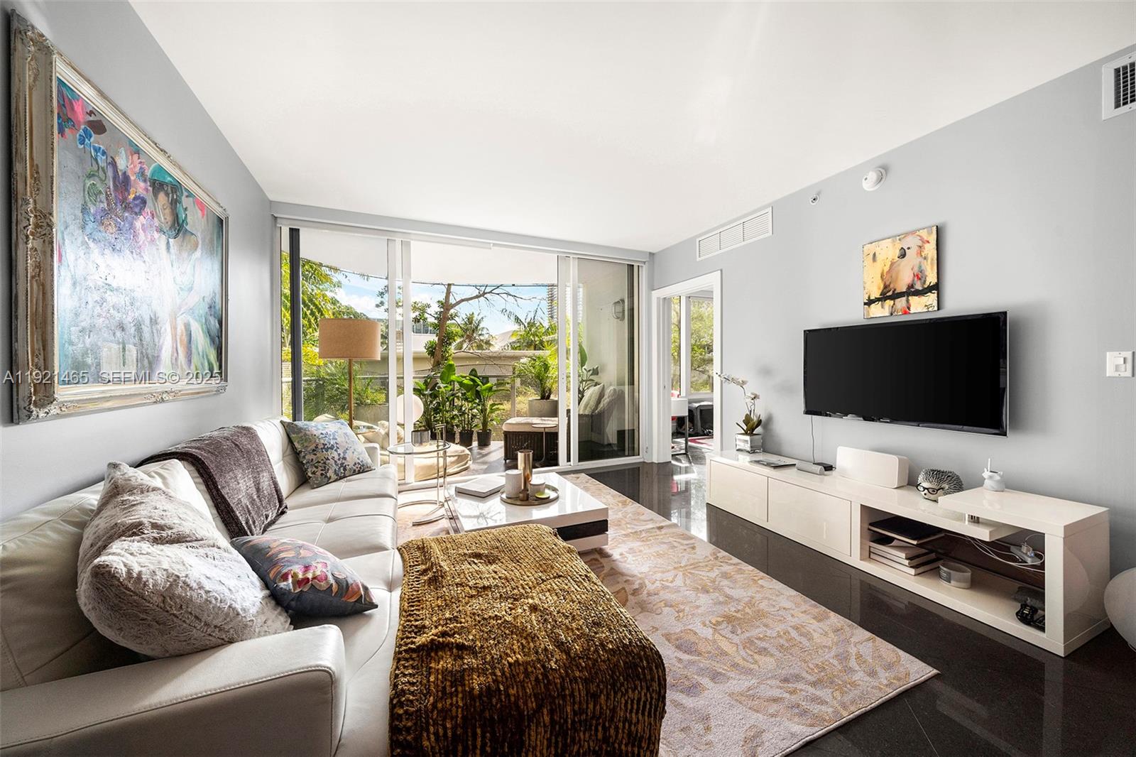 2155 Washington Ct #205, Miami Beach FL 33139