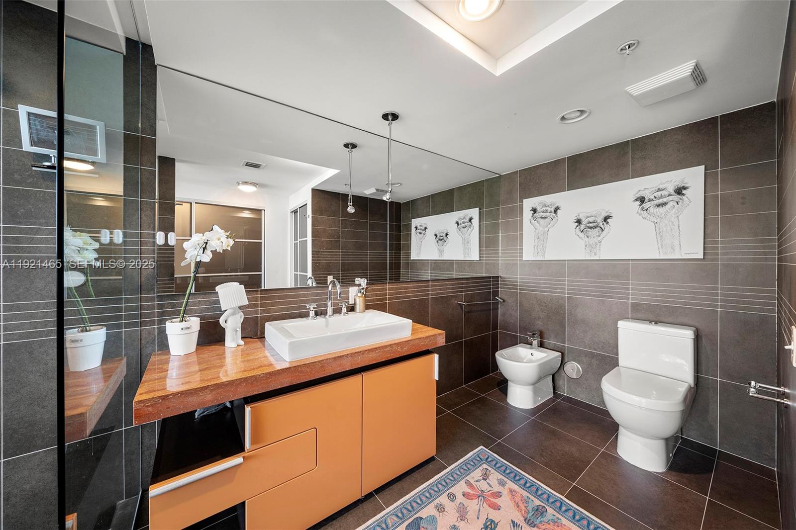 2155 Washington Ct #205, Miami Beach FL 33139
