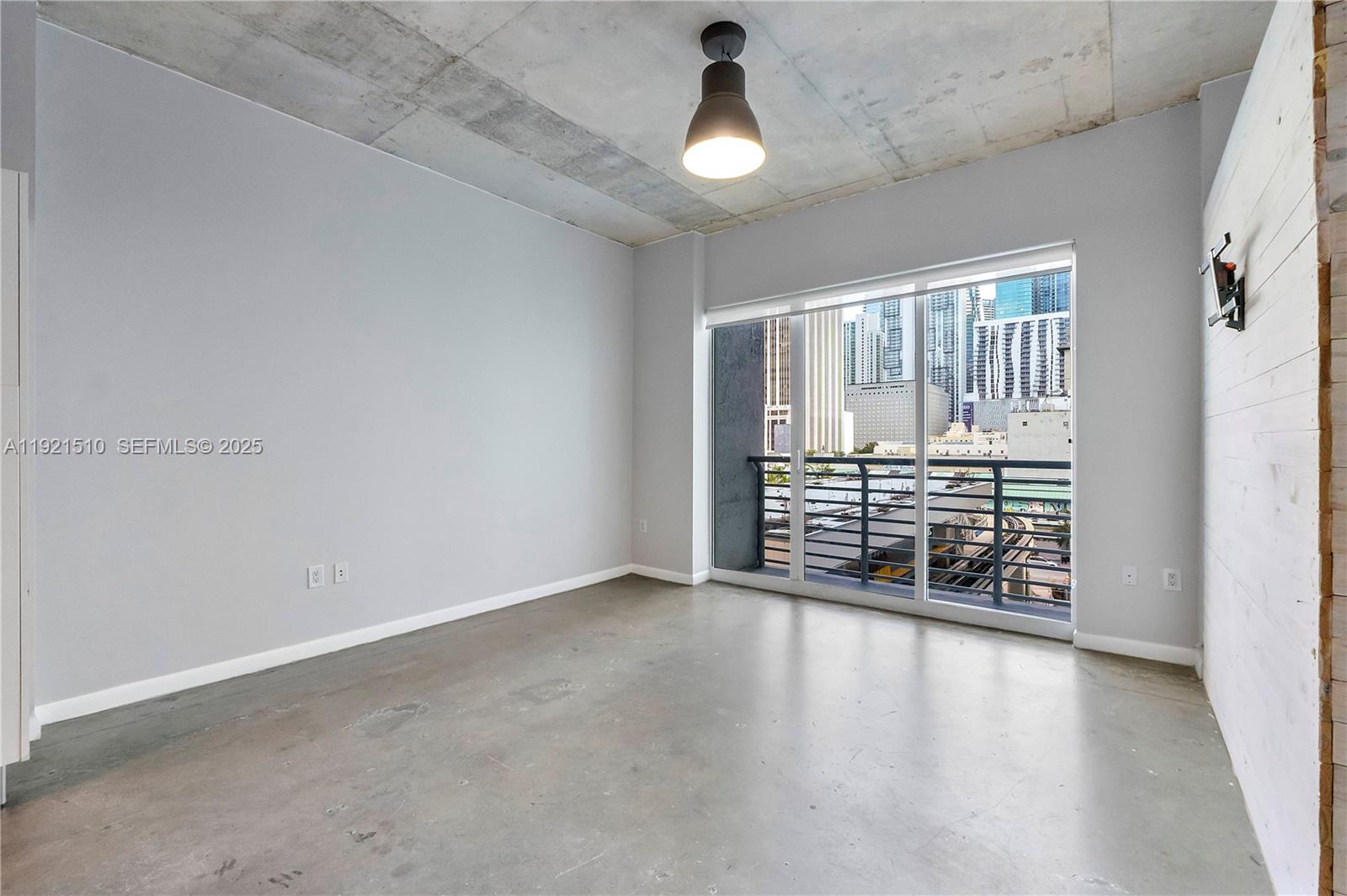 133 NE 2nd Ave #508, Miami FL 33132