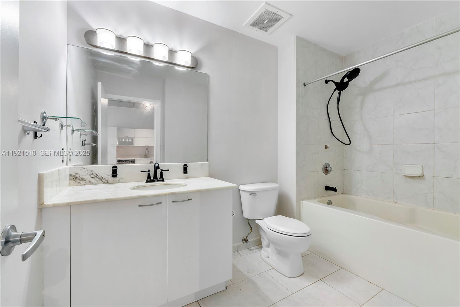 133 NE 2nd Ave #508, Miami FL 33132