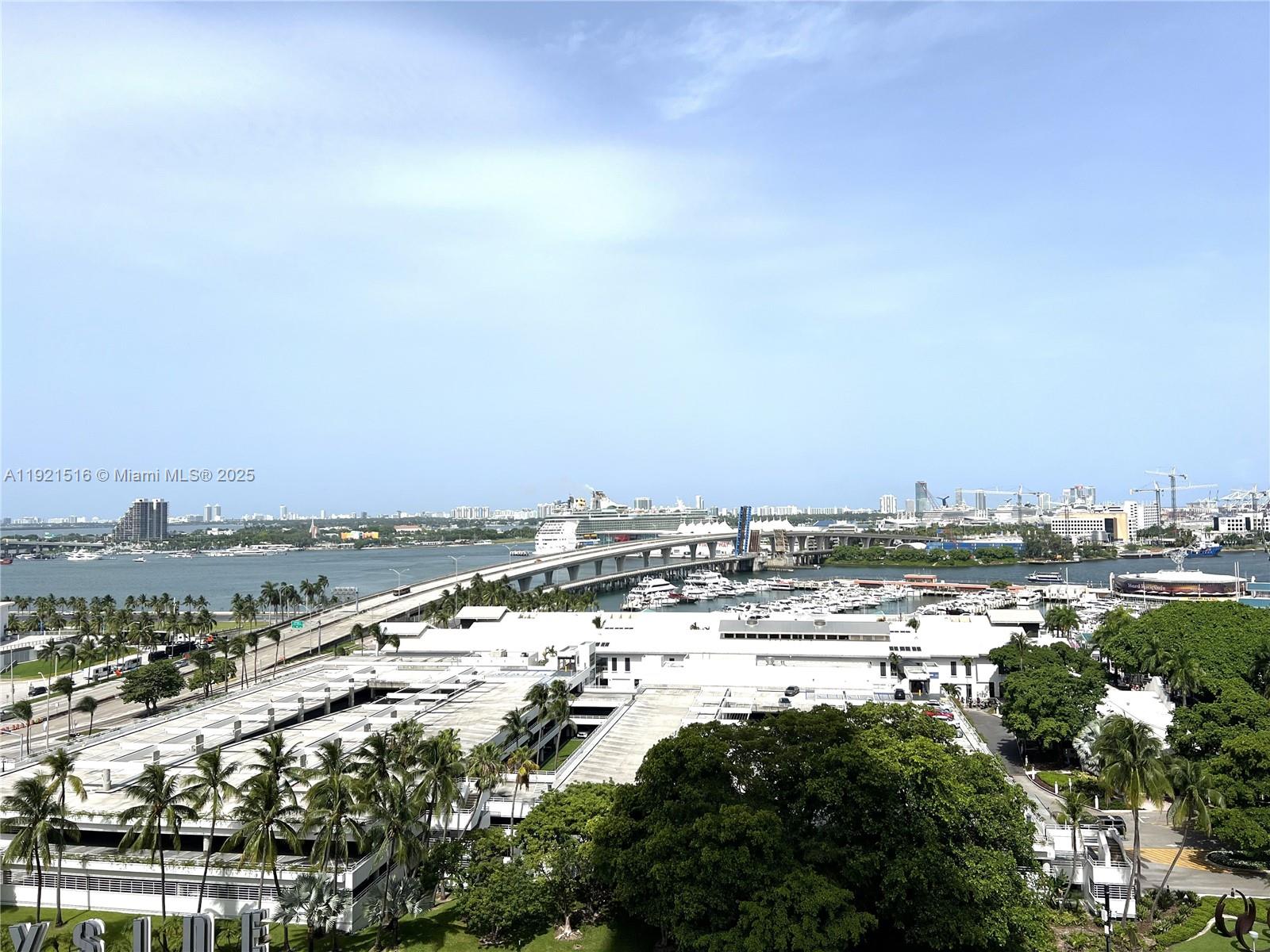 398 NE 5th St #2215, Miami FL 33132