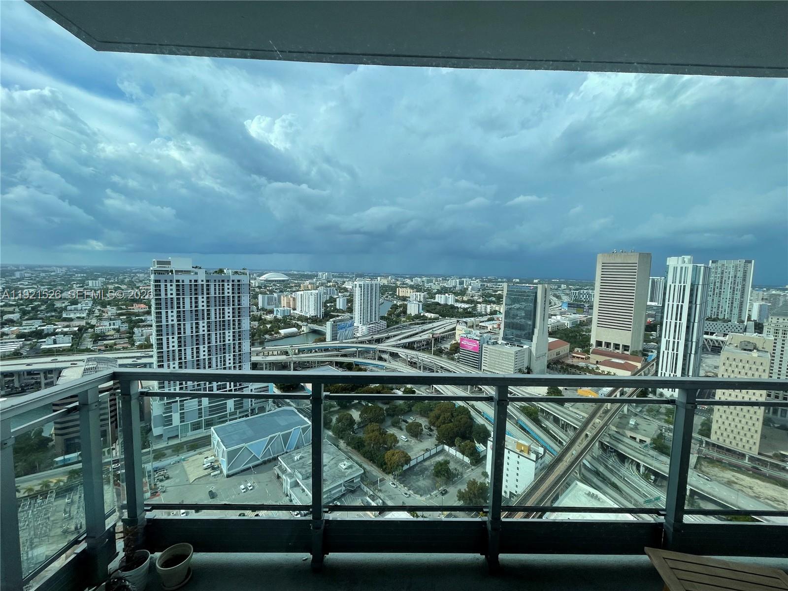 90 SW 3rd St #4105, Miami FL 33130