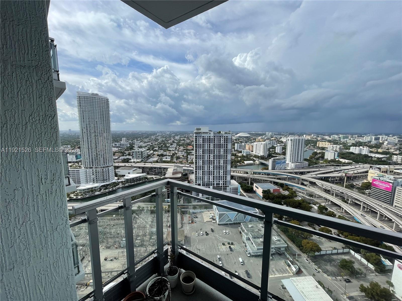 90 SW 3rd St #4105, Miami FL 33130