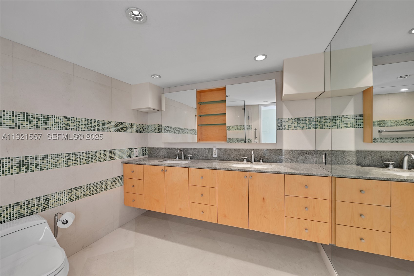 936 Intracoastal Dr #15H, Fort Lauderdale FL 33304