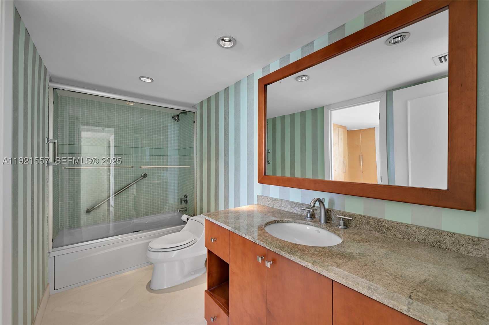 936 Intracoastal Dr #15H, Fort Lauderdale FL 33304