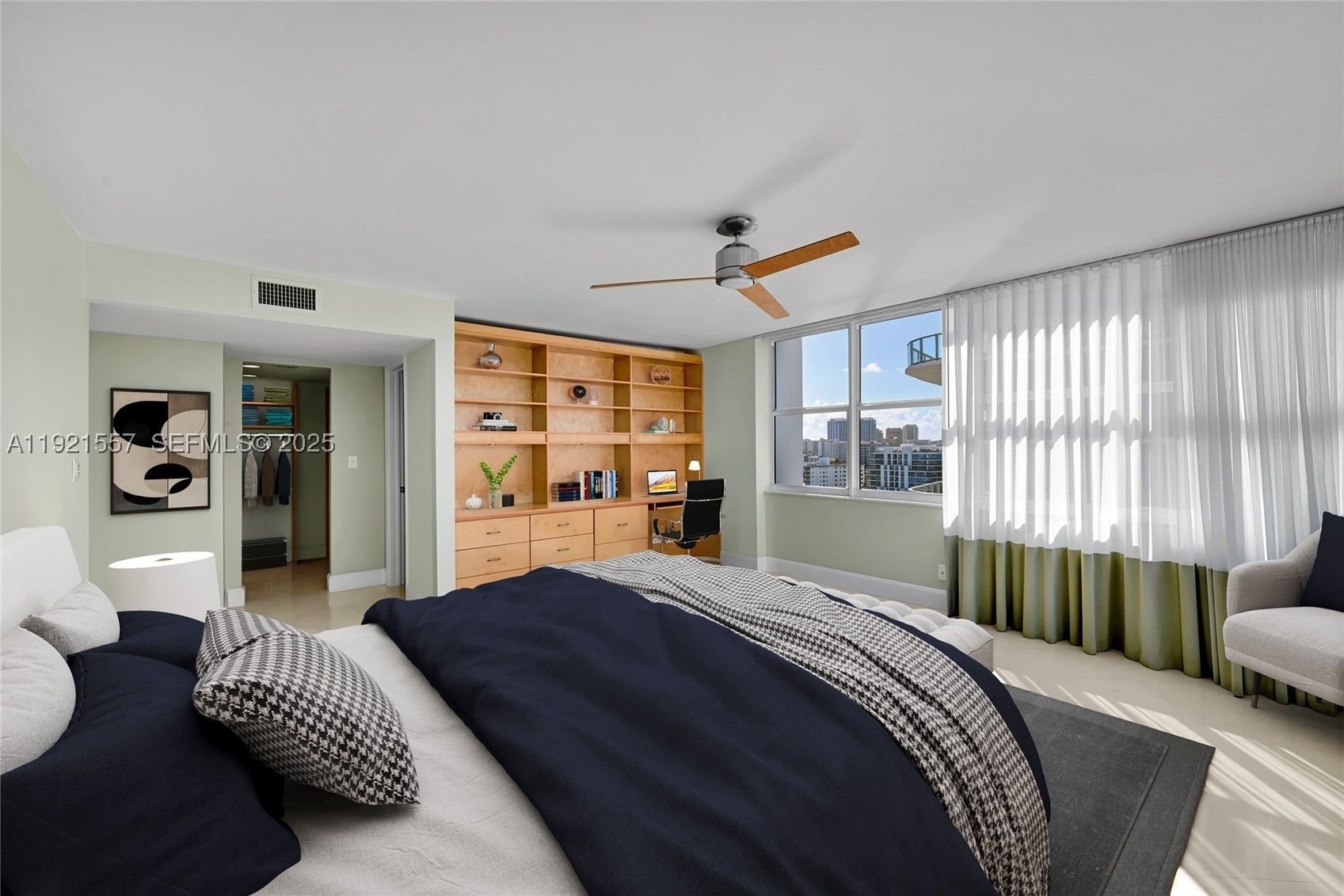 936 Intracoastal Dr #15H, Fort Lauderdale FL 33304