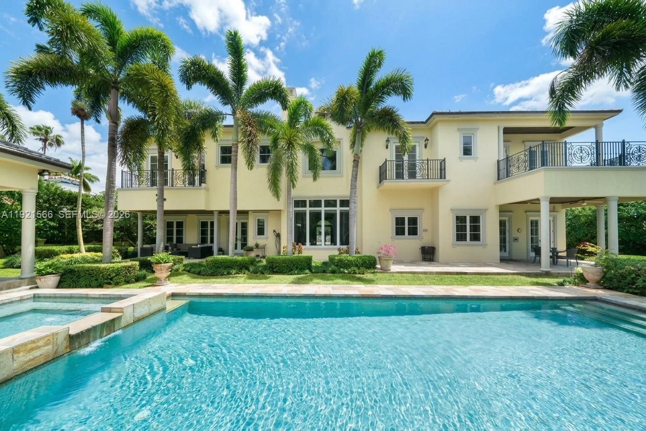 8010 Ponce De Leon Rd, Miami FL 33143