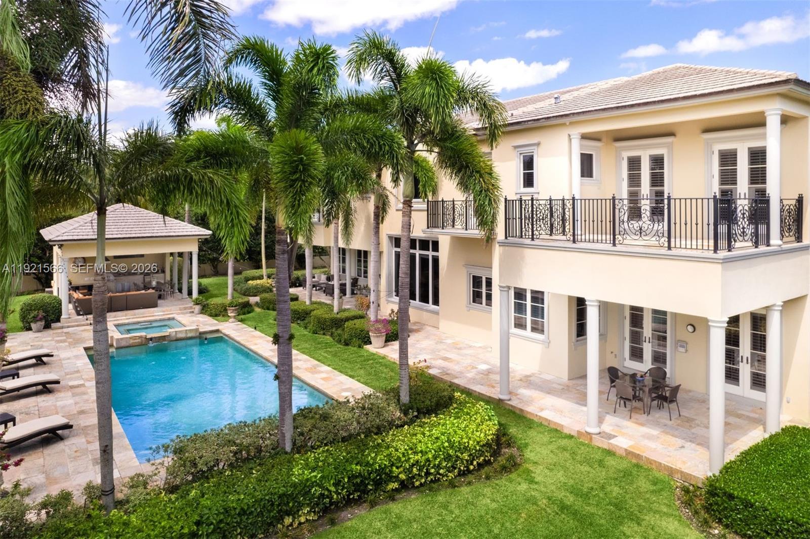 8010 Ponce De Leon Rd, Miami FL 33143