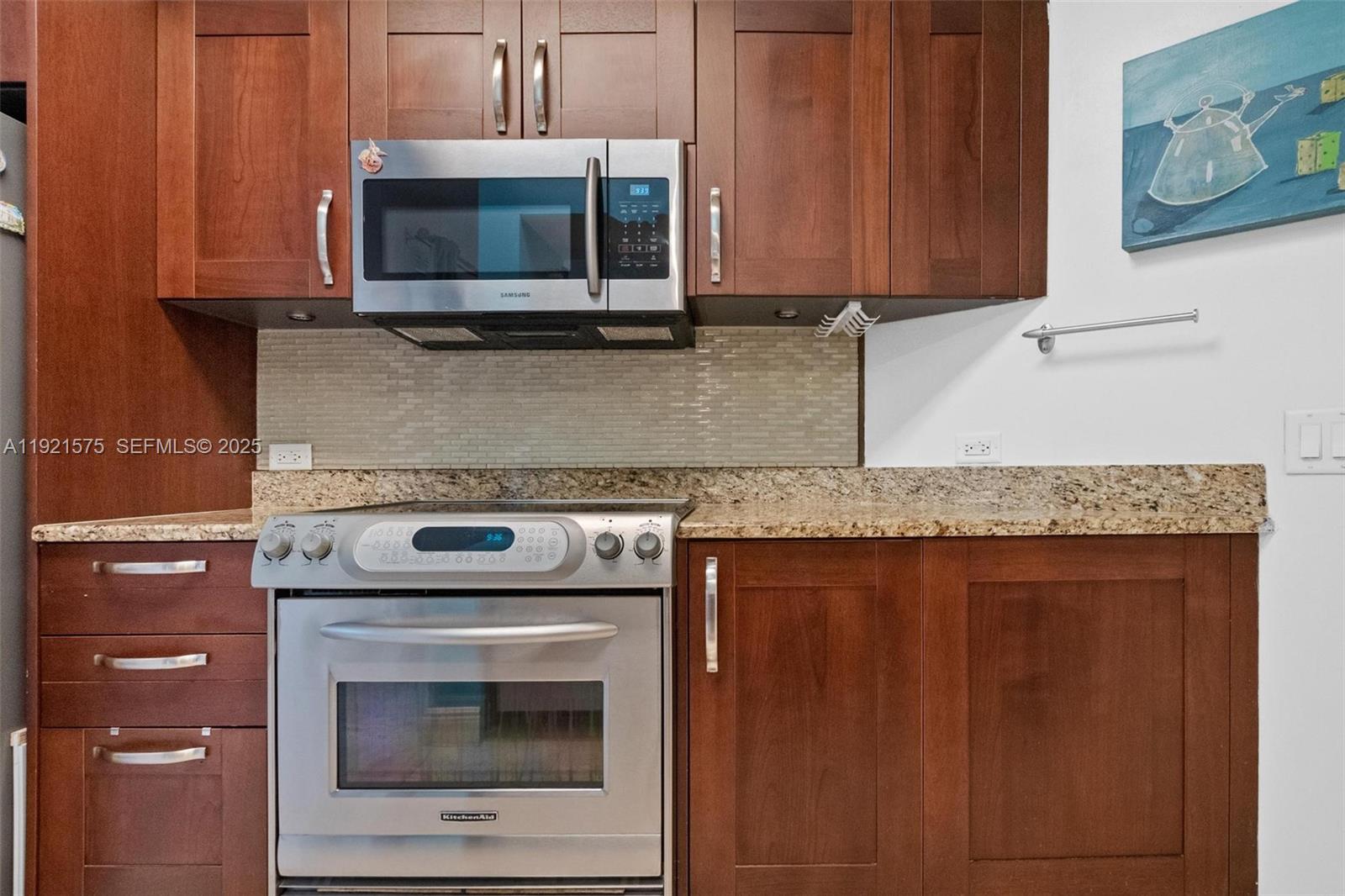 19900 E Country Club Dr #212, Aventura FL 33180