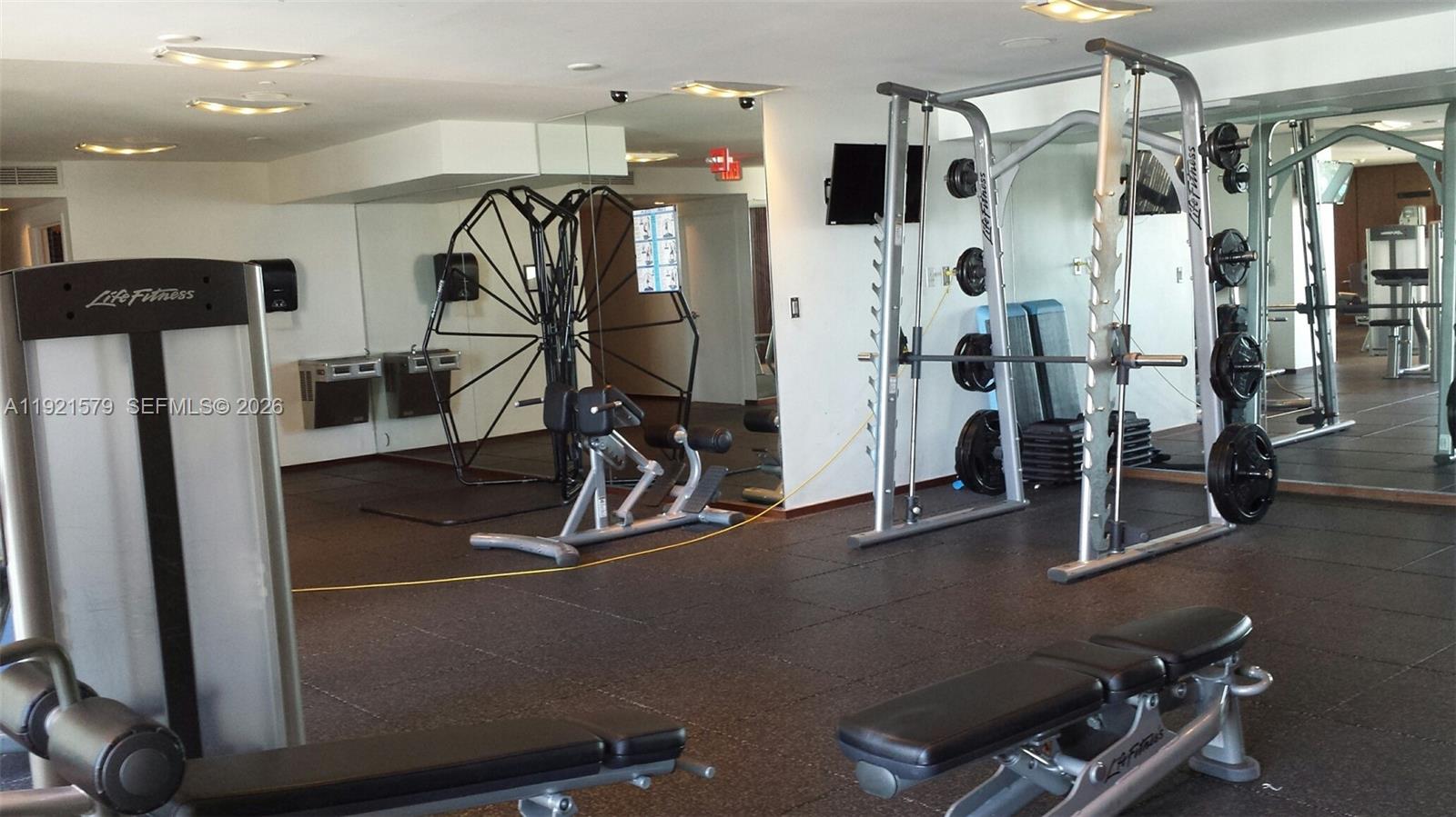 325 S Biscayne Blvd #1420, Miami FL 33131
