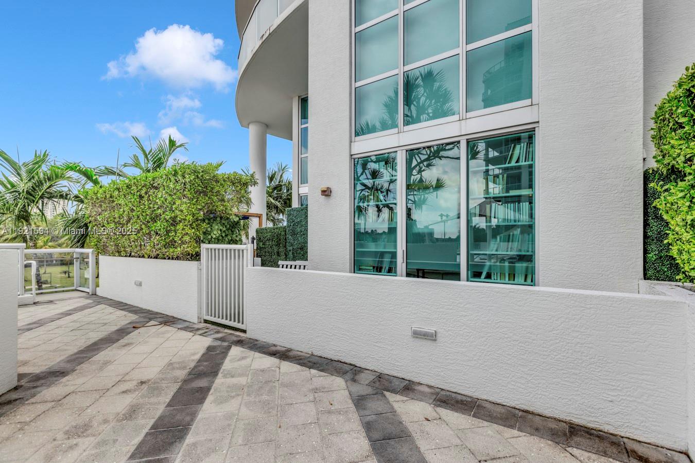 3131 NE 188th St #2-301, Aventura FL 33180