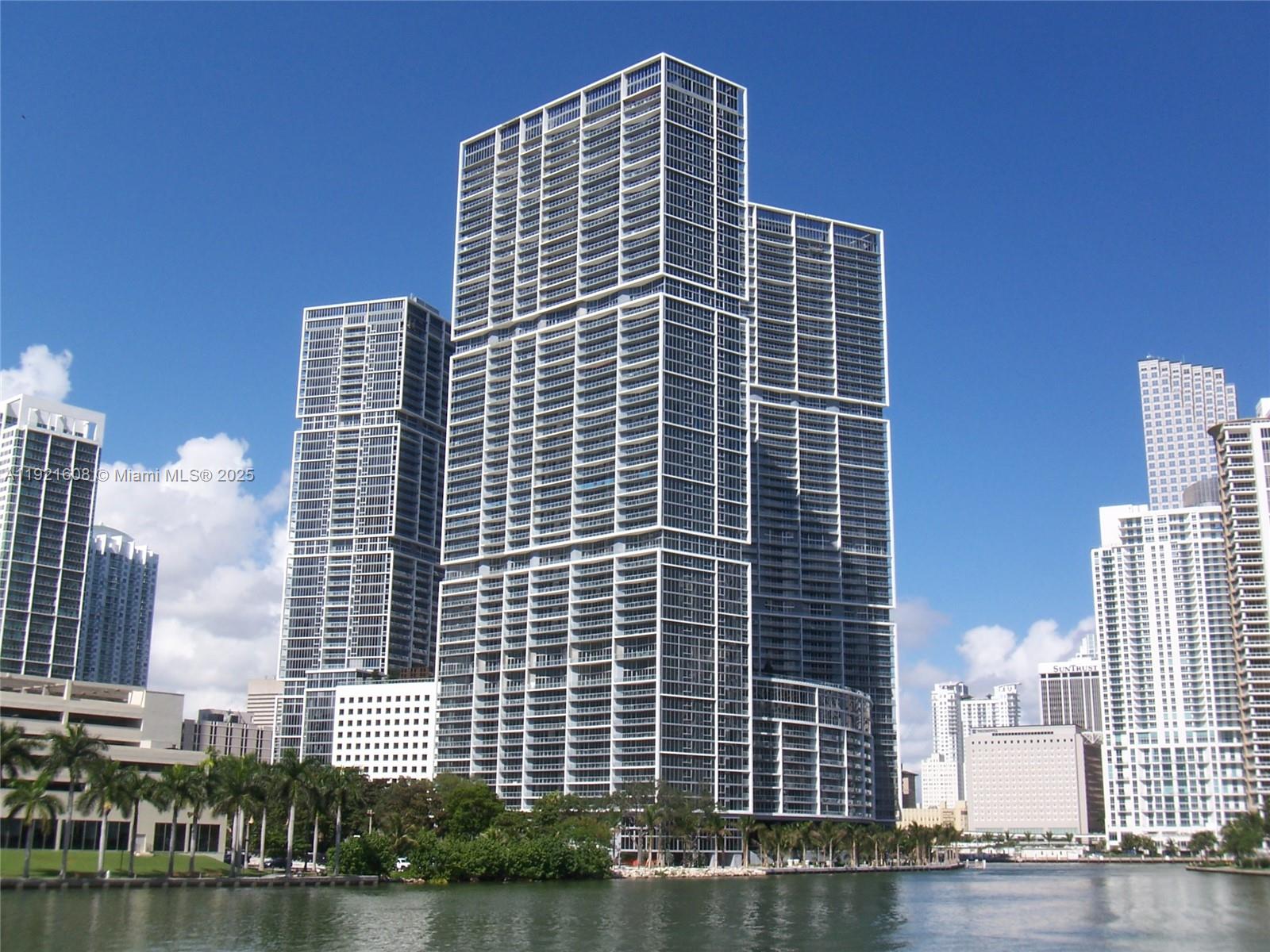 475 Brickell Ave #4908, Miami FL 33131