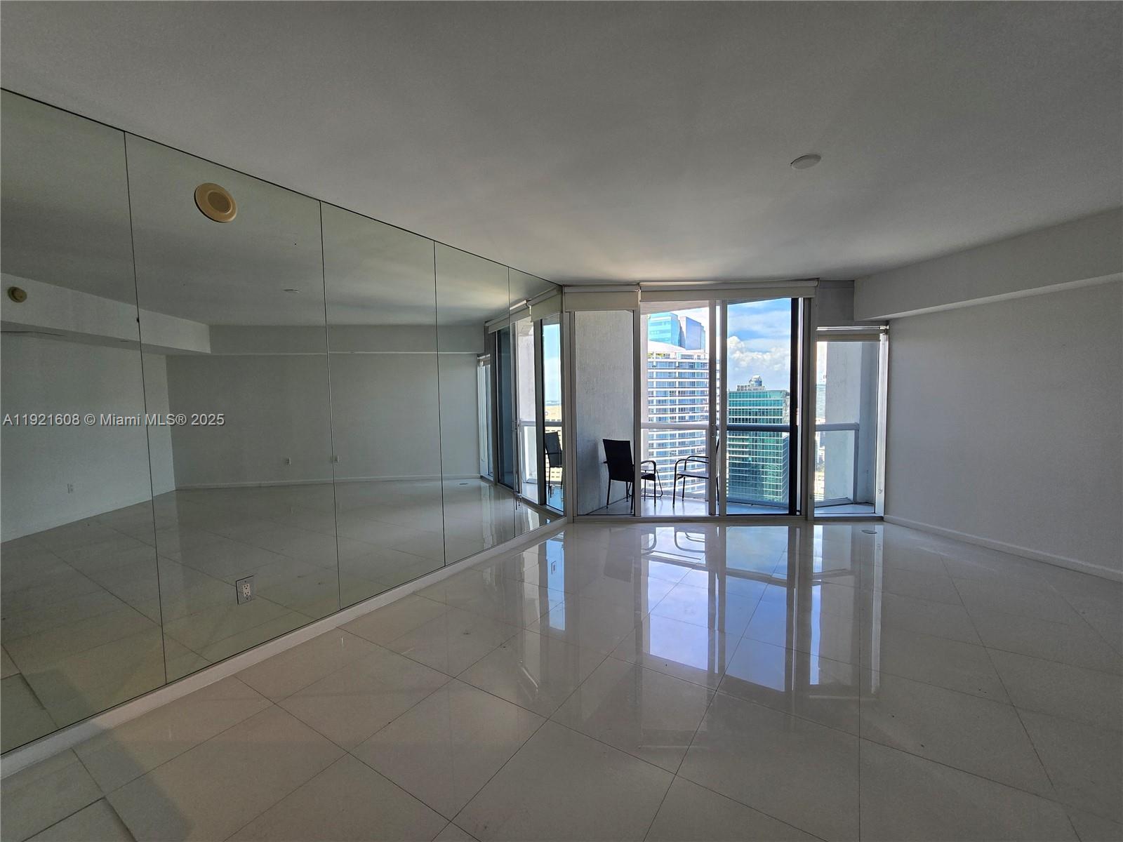 475 Brickell Ave #4908, Miami FL 33131
