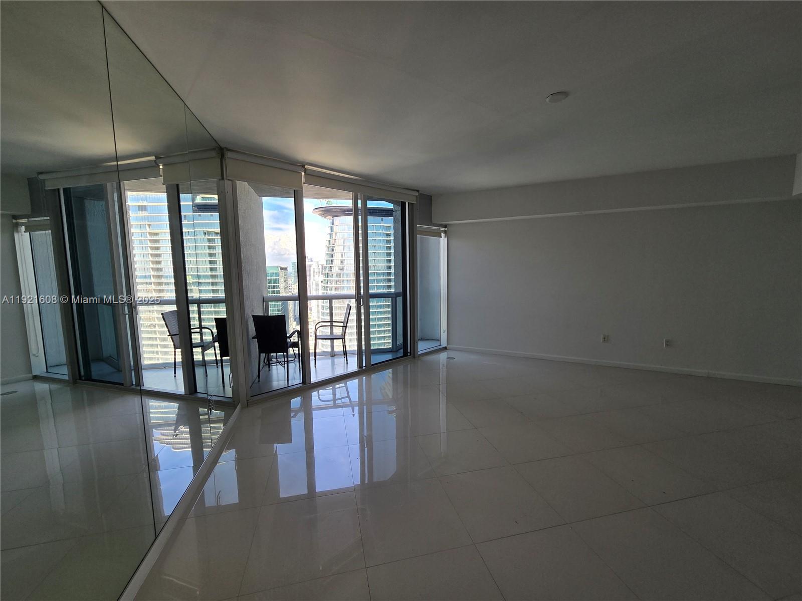 475 Brickell Ave #4908, Miami FL 33131