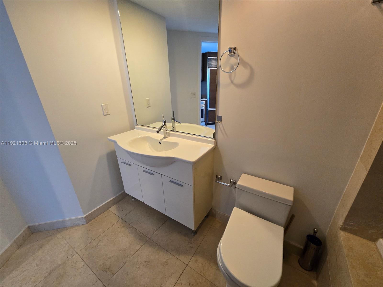 475 Brickell Ave #4908, Miami FL 33131