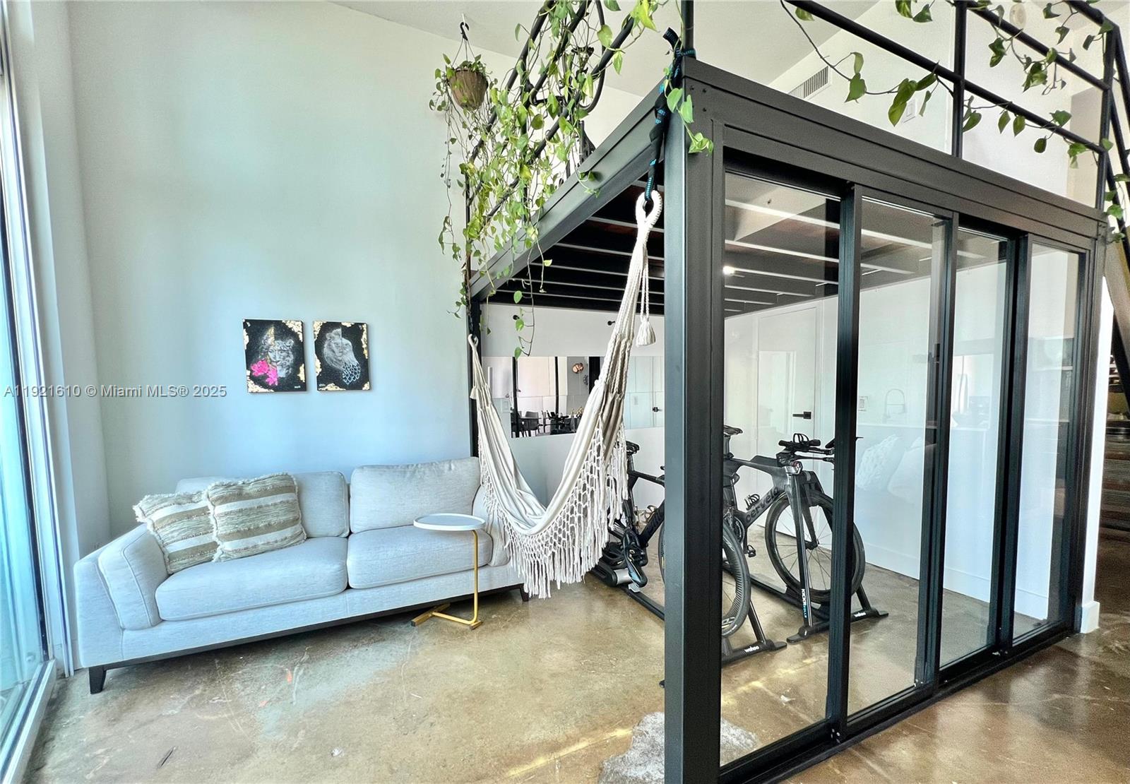 1900 N Bayshore Dr #909, Miami FL 33132