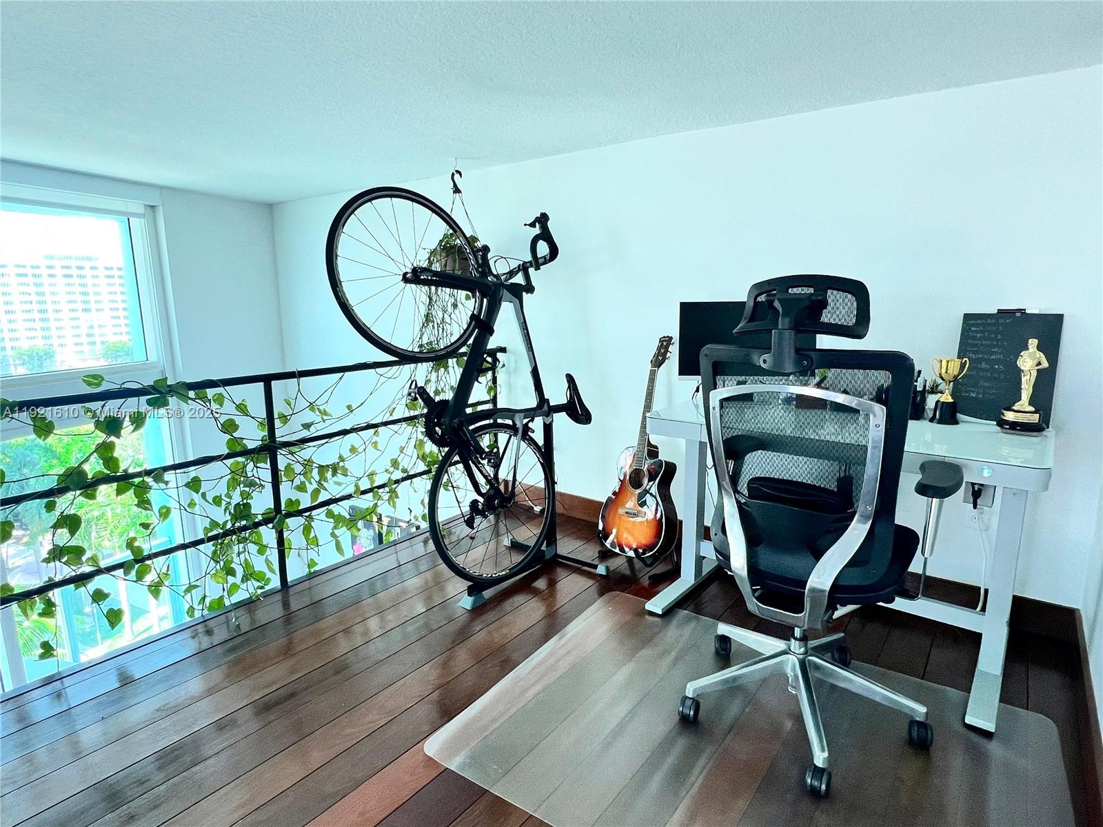 1900 N Bayshore Dr #909, Miami FL 33132