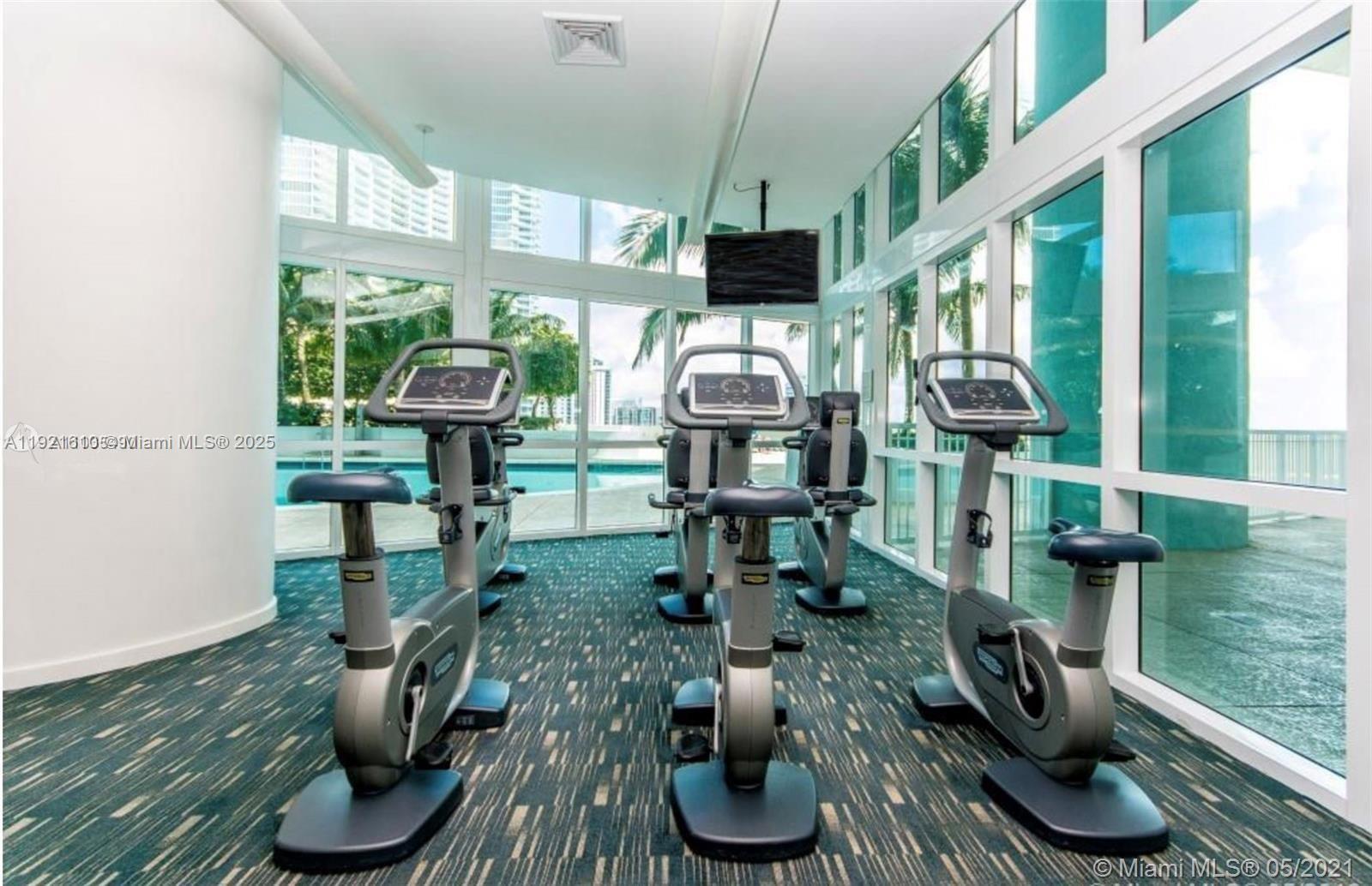 1900 N Bayshore Dr #909, Miami FL 33132