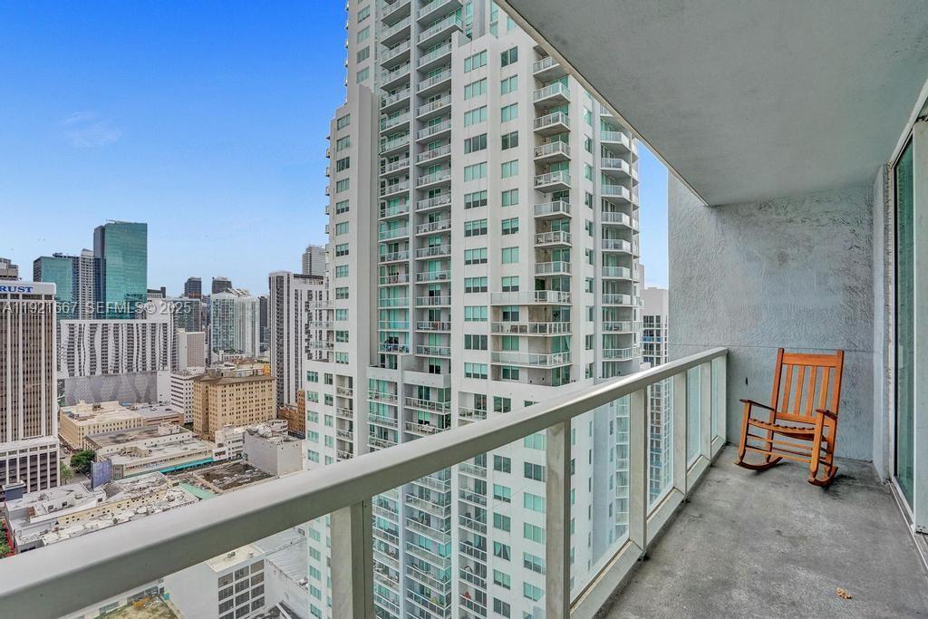 244 Biscayne Blvd #3005, Miami FL 33132