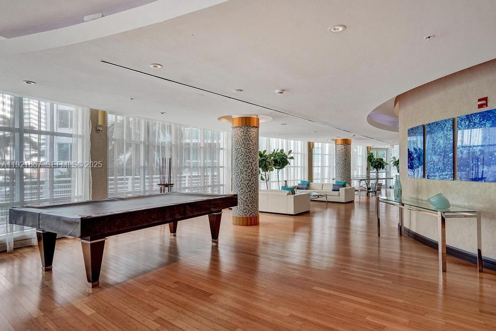 244 Biscayne Blvd #3005, Miami FL 33132