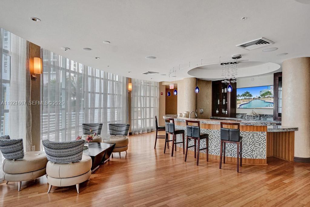 244 Biscayne Blvd #3005, Miami FL 33132