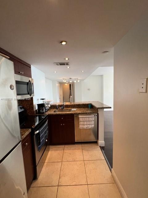 770 Claughton Island Dr #1404, Miami FL 33131