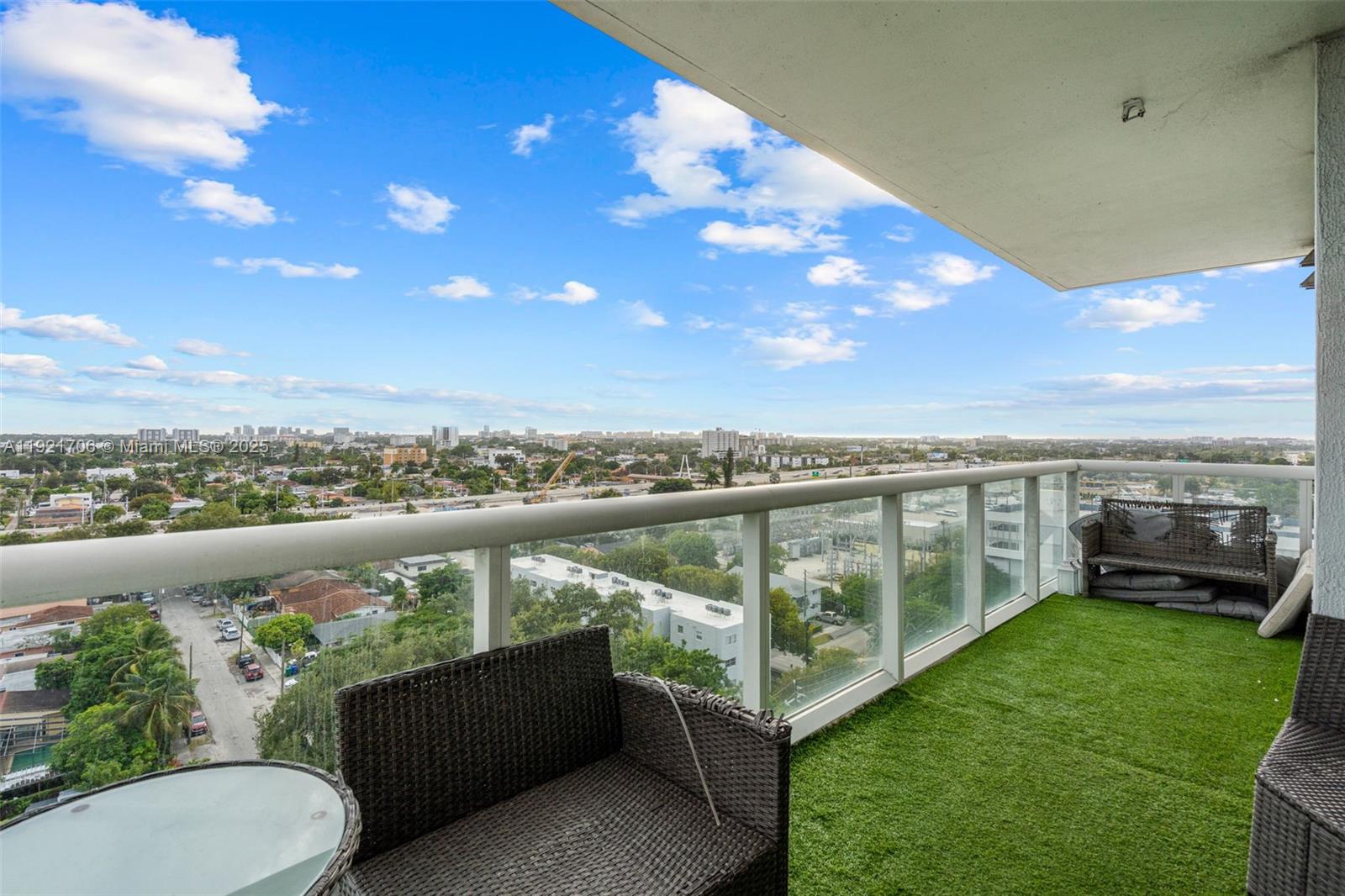 1871 NW S River Dr #1402, Miami FL 33125