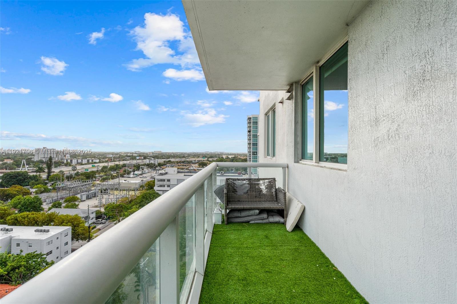 1871 NW S River Dr #1402, Miami FL 33125