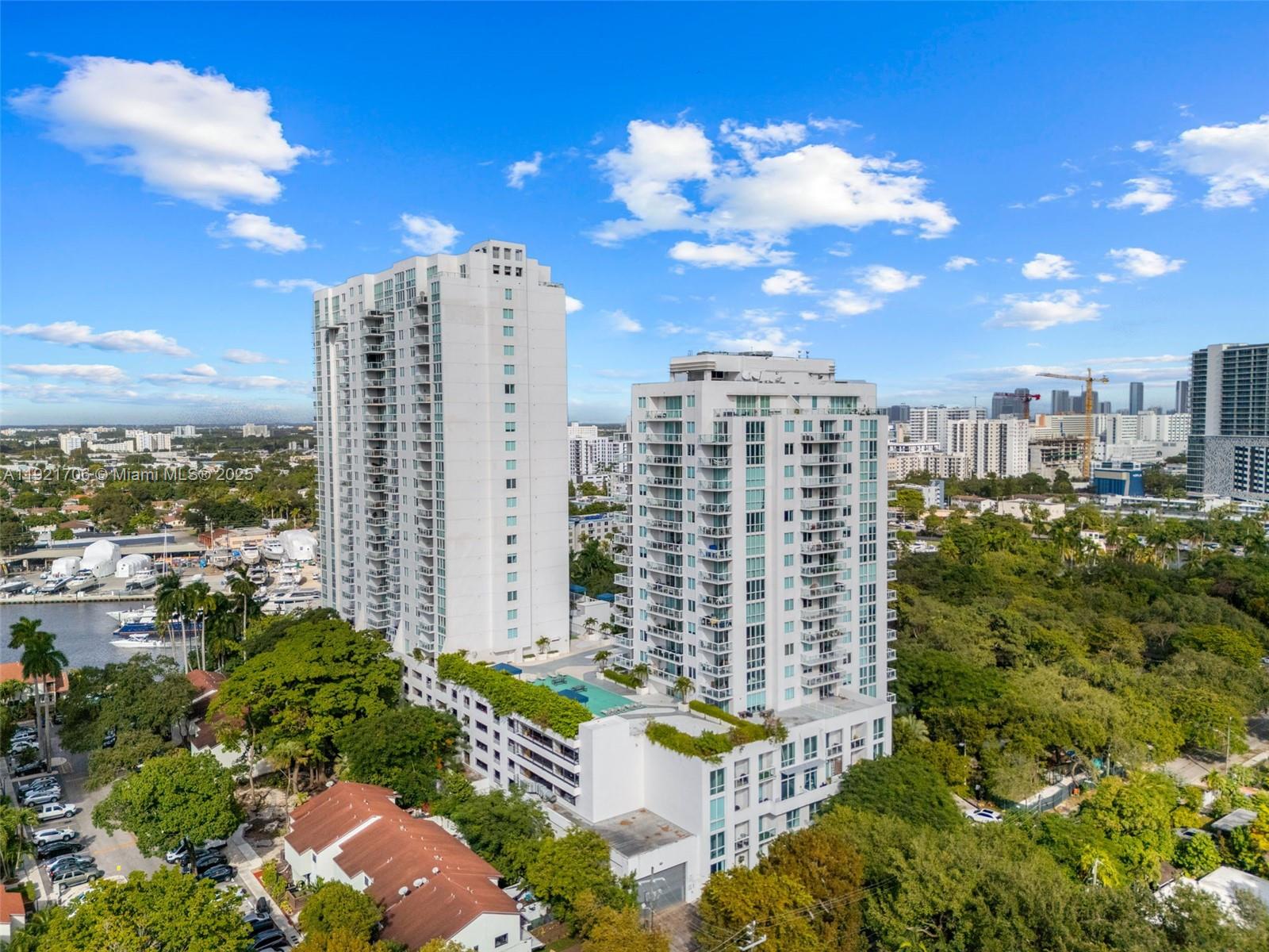 1871 NW S River Dr #1402, Miami FL 33125