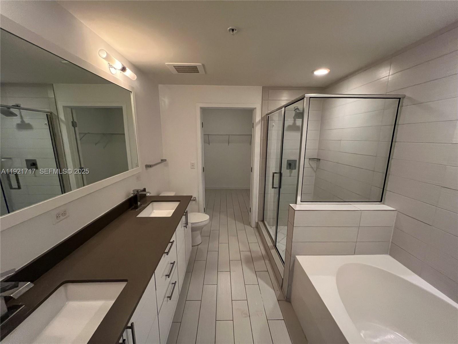 999 SW 1st Ave #2405, Miami FL 33130