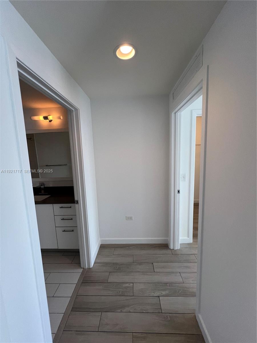 999 SW 1st Ave #2405, Miami FL 33130