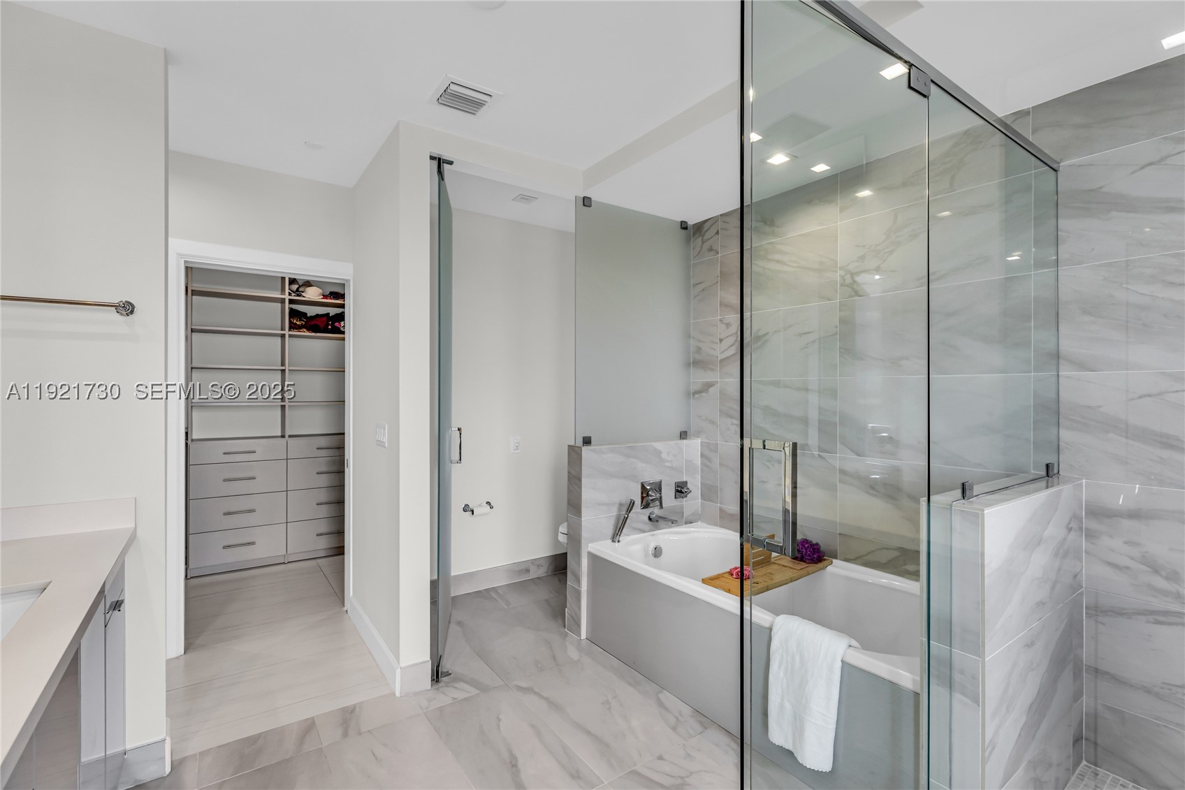 6100 N Ocean Dr #3N, Hollywood FL 33019