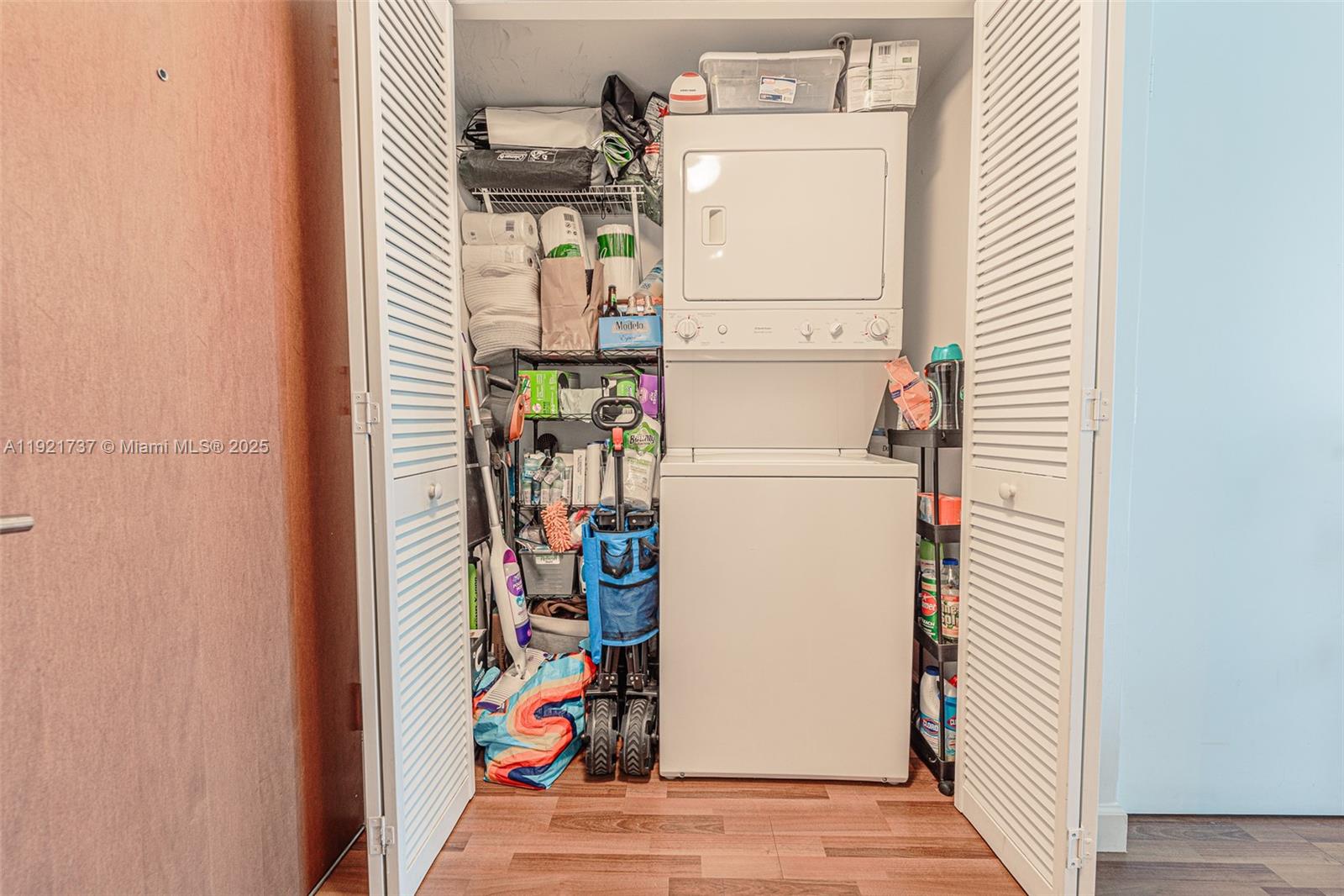 31 SE 5 ST #1603, Miami FL 33131