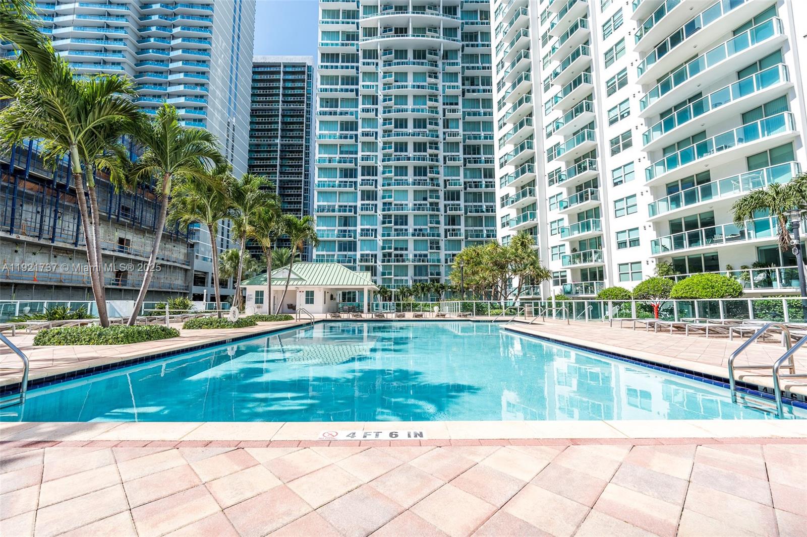 31 SE 5 ST #1603, Miami FL 33131
