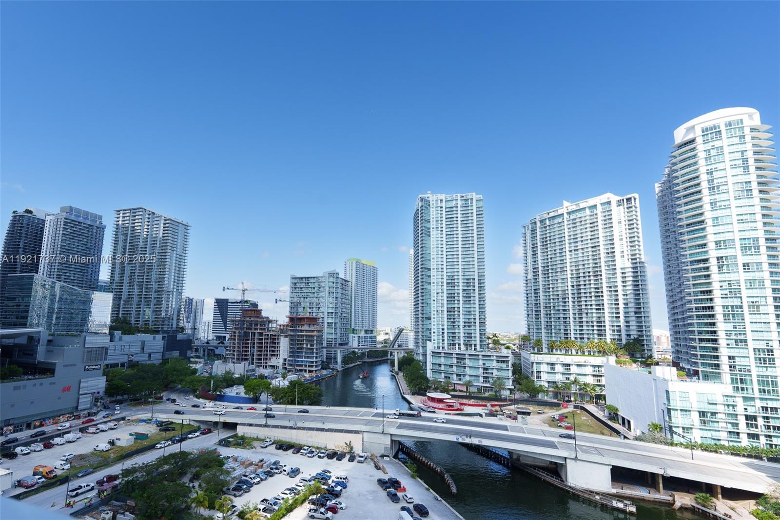 31 SE 5 ST #1603, Miami FL 33131