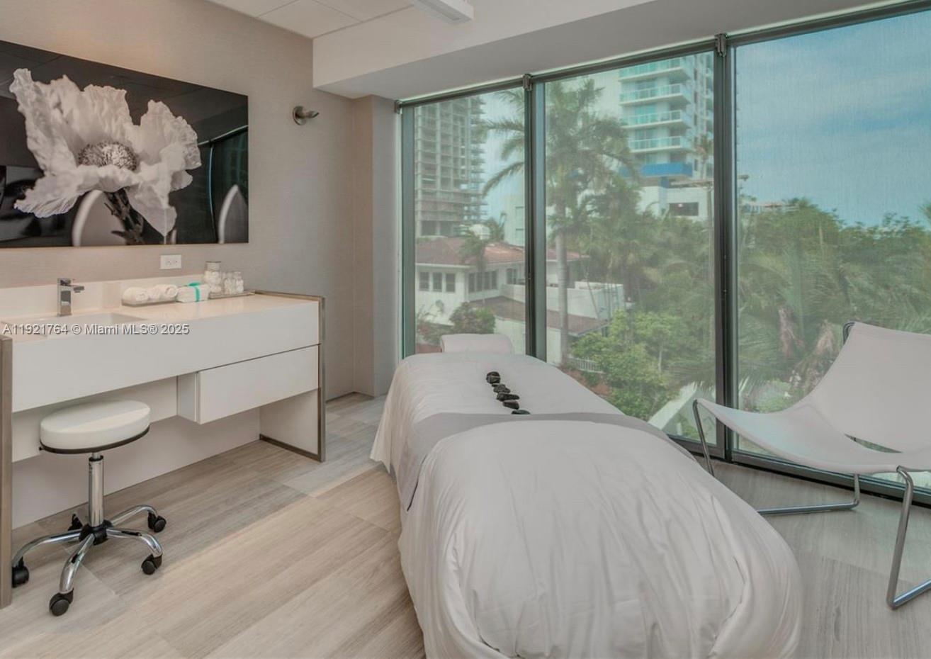 460 NE 28th St #2307, Miami FL 33137